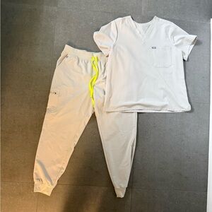 Figs Cream Scrub Set with Neon Yellow Drawstring